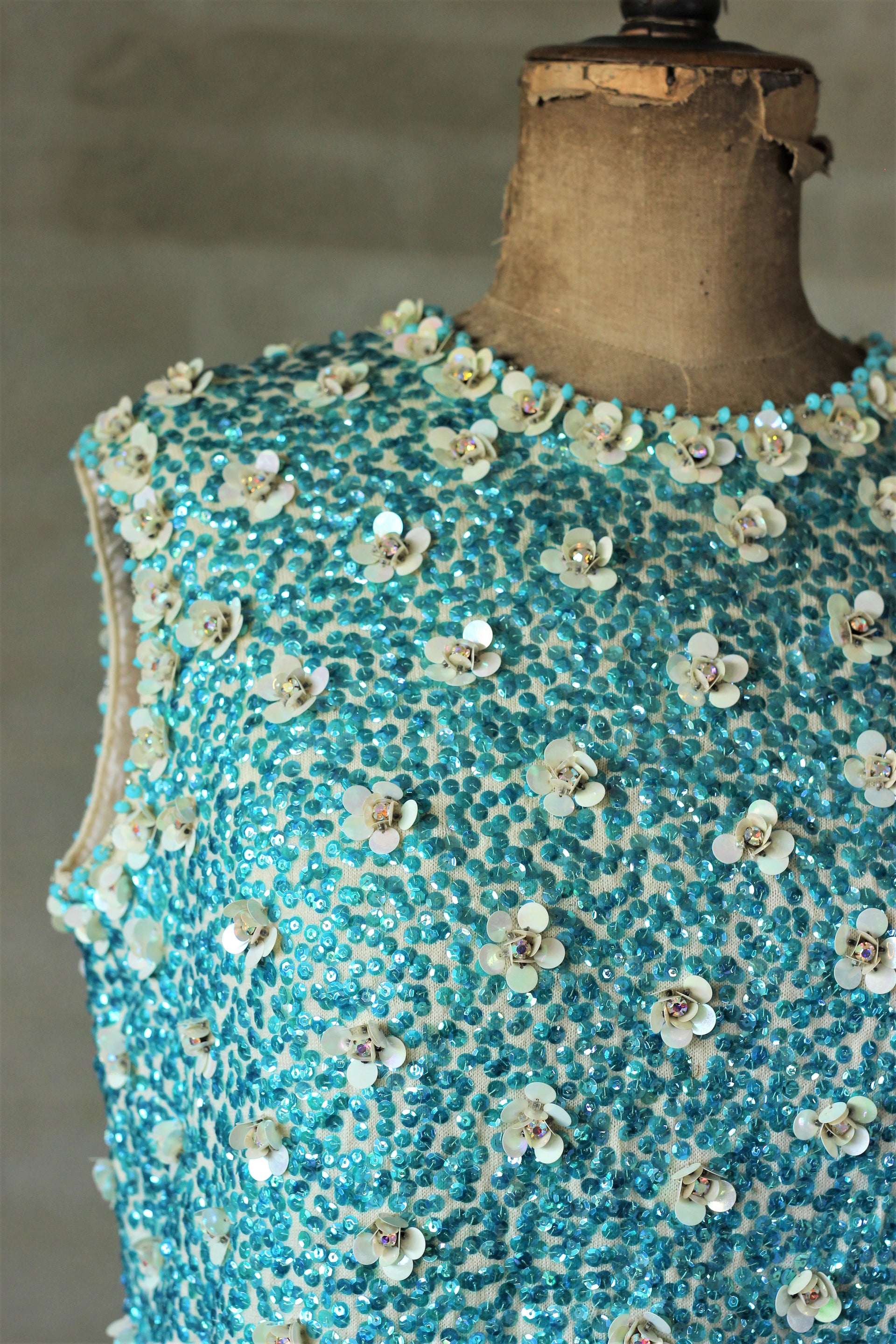 1960s Wool and Sequin Top/Size L                   T8