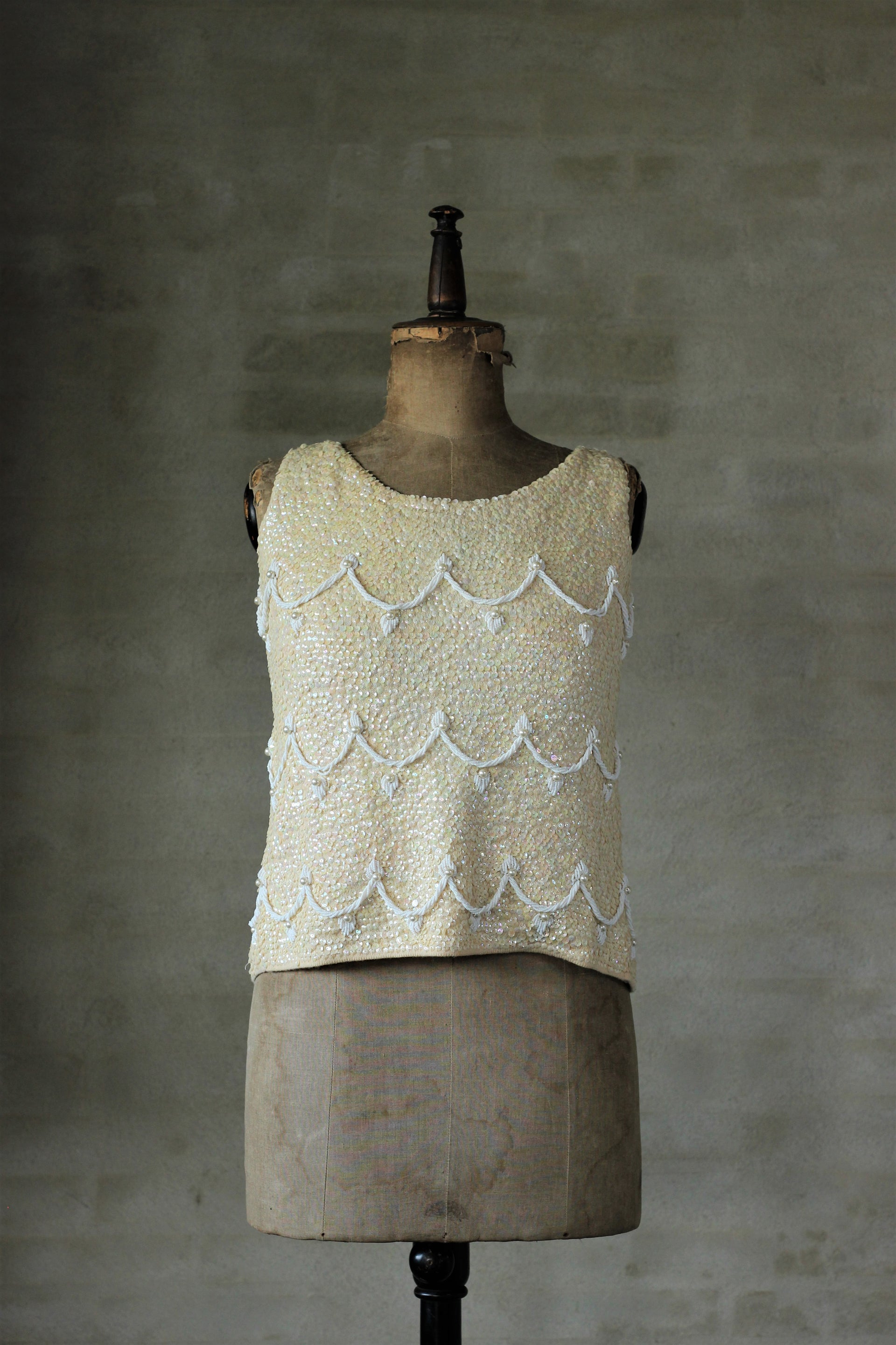 1960s Handbeaded Top with Beads and Sequins//Size M          T9