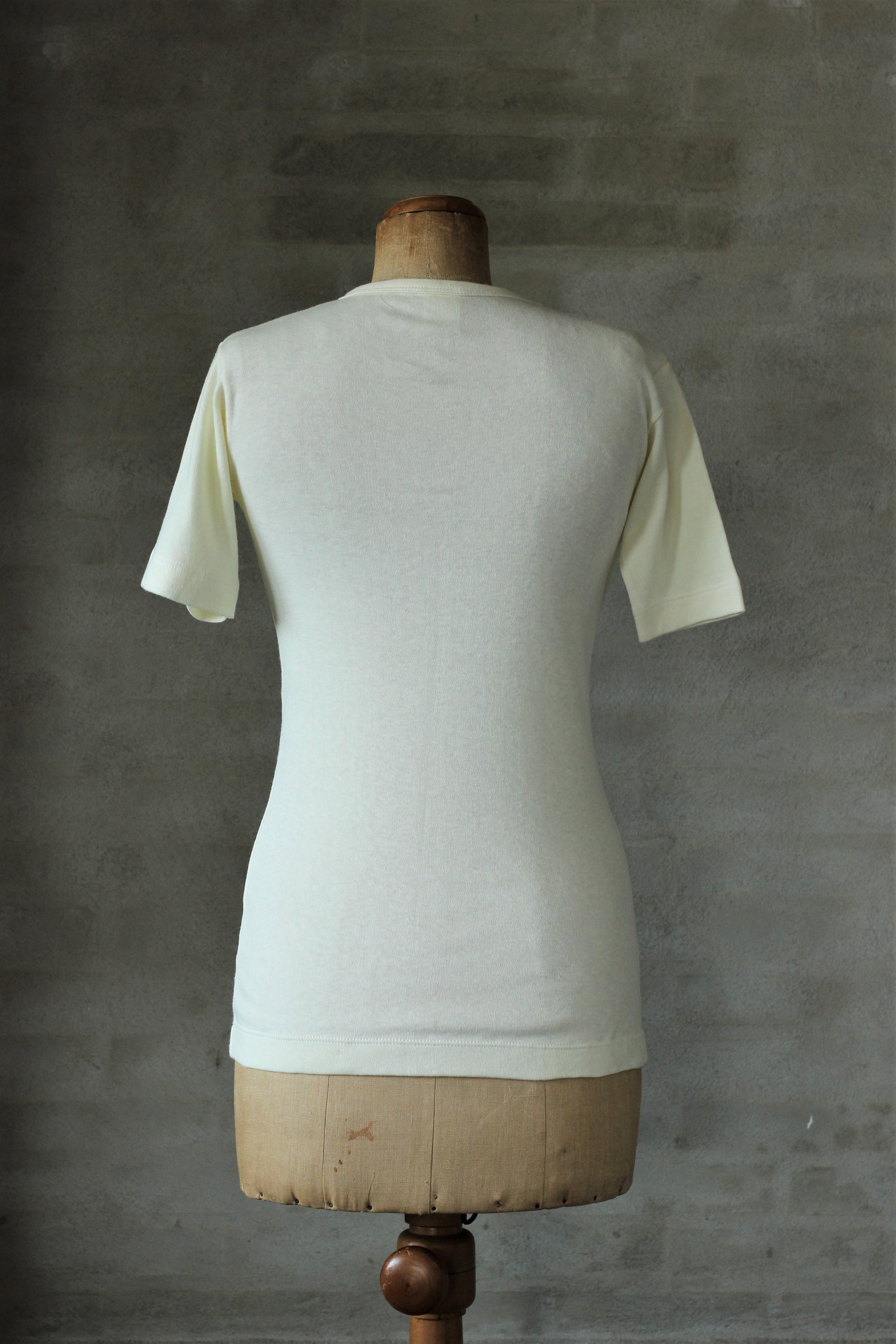 1970s Soft Yellow T-shirt//Size S/M                        T12