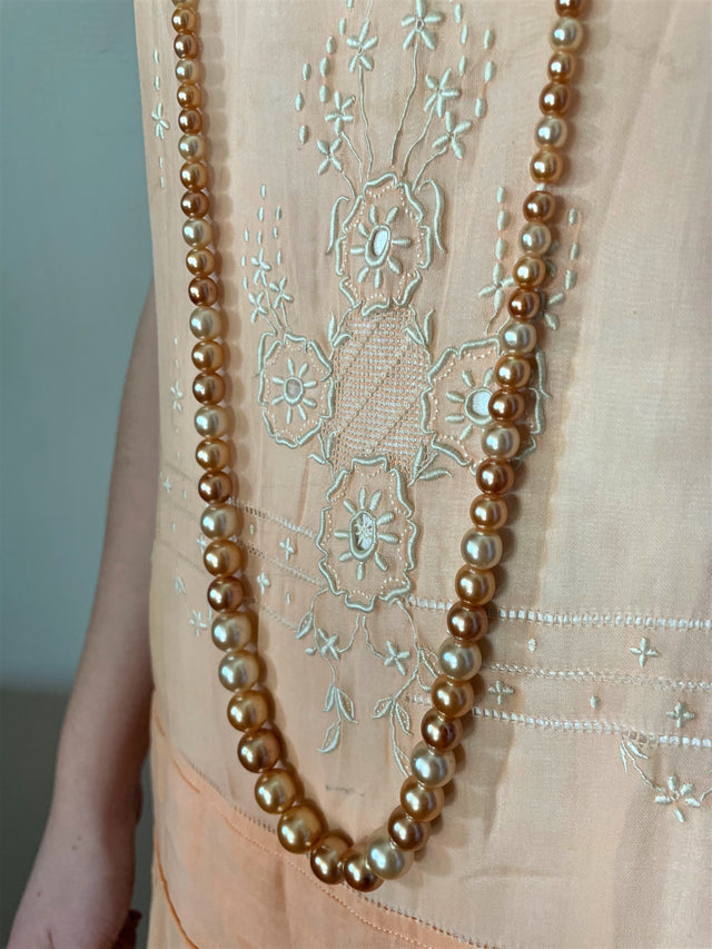 1920s Peach Pearl Necklace