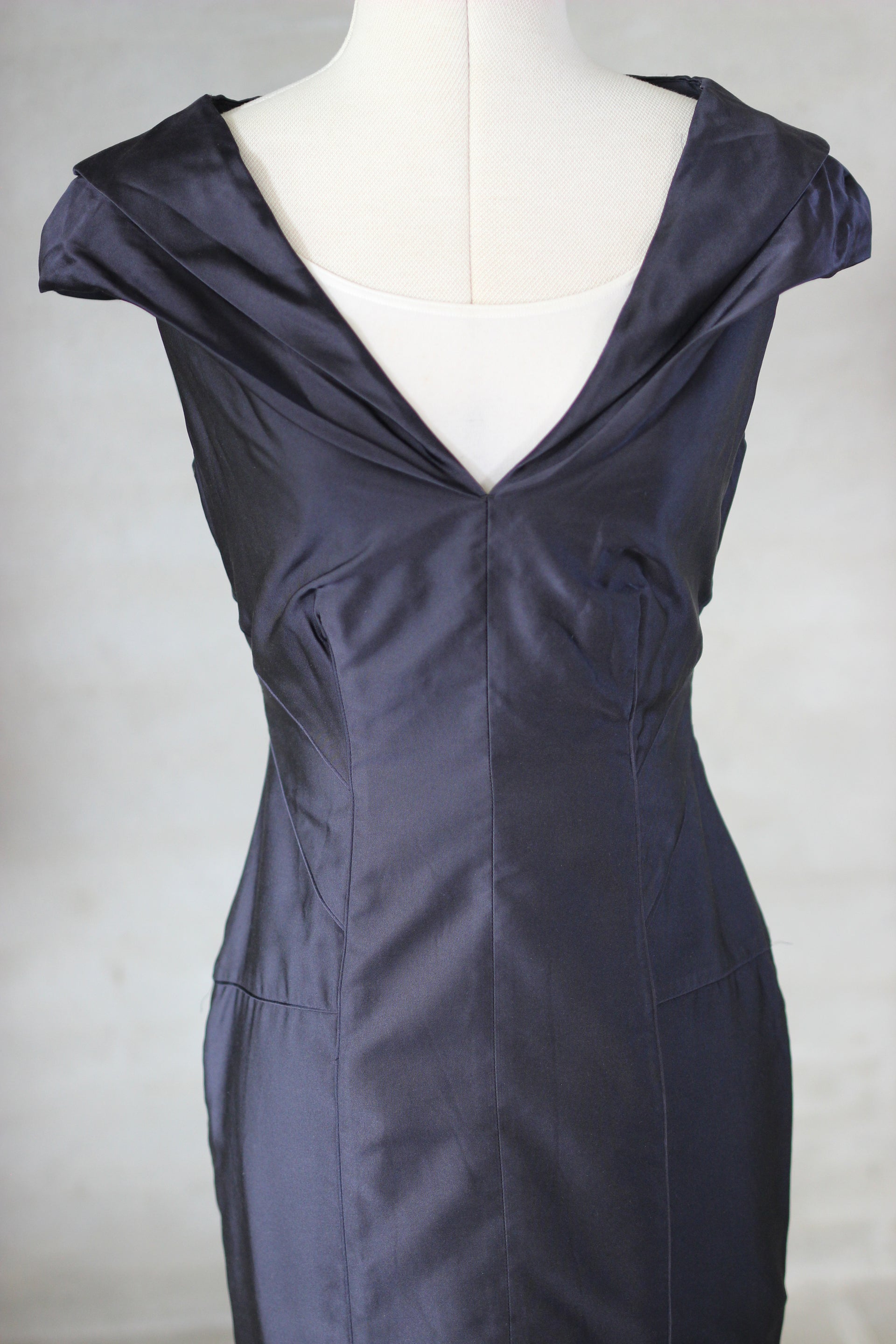 1980s Navy Blue Silk Dress//Made in Italy//Size S