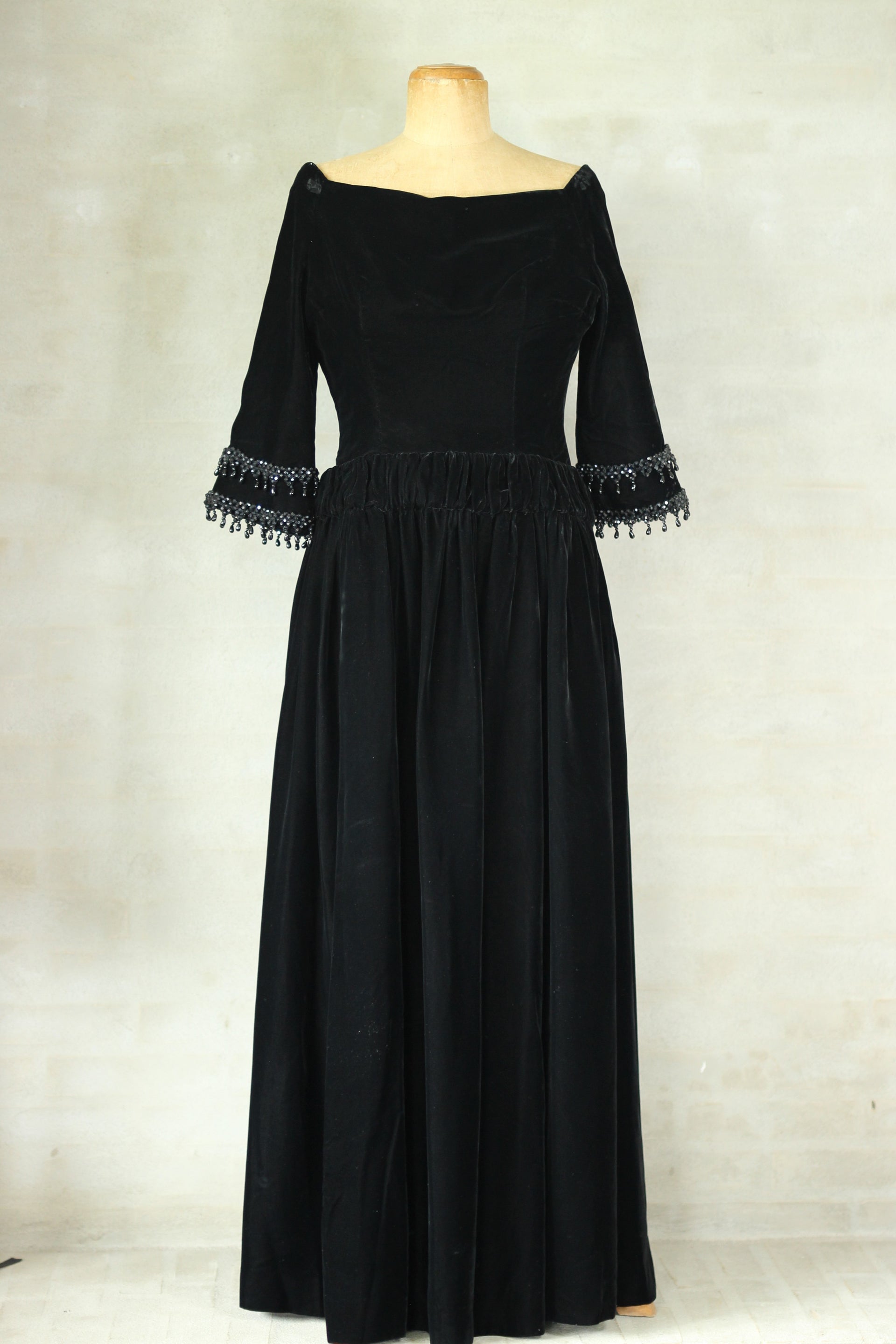1950s Black Silk Velvet Dress with Glass Beads//Size S