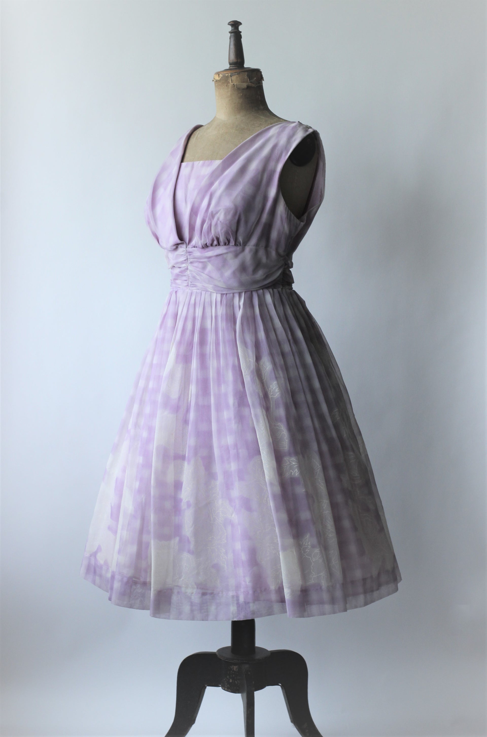 1950s Purple Chiffon Dress //Size L/XL