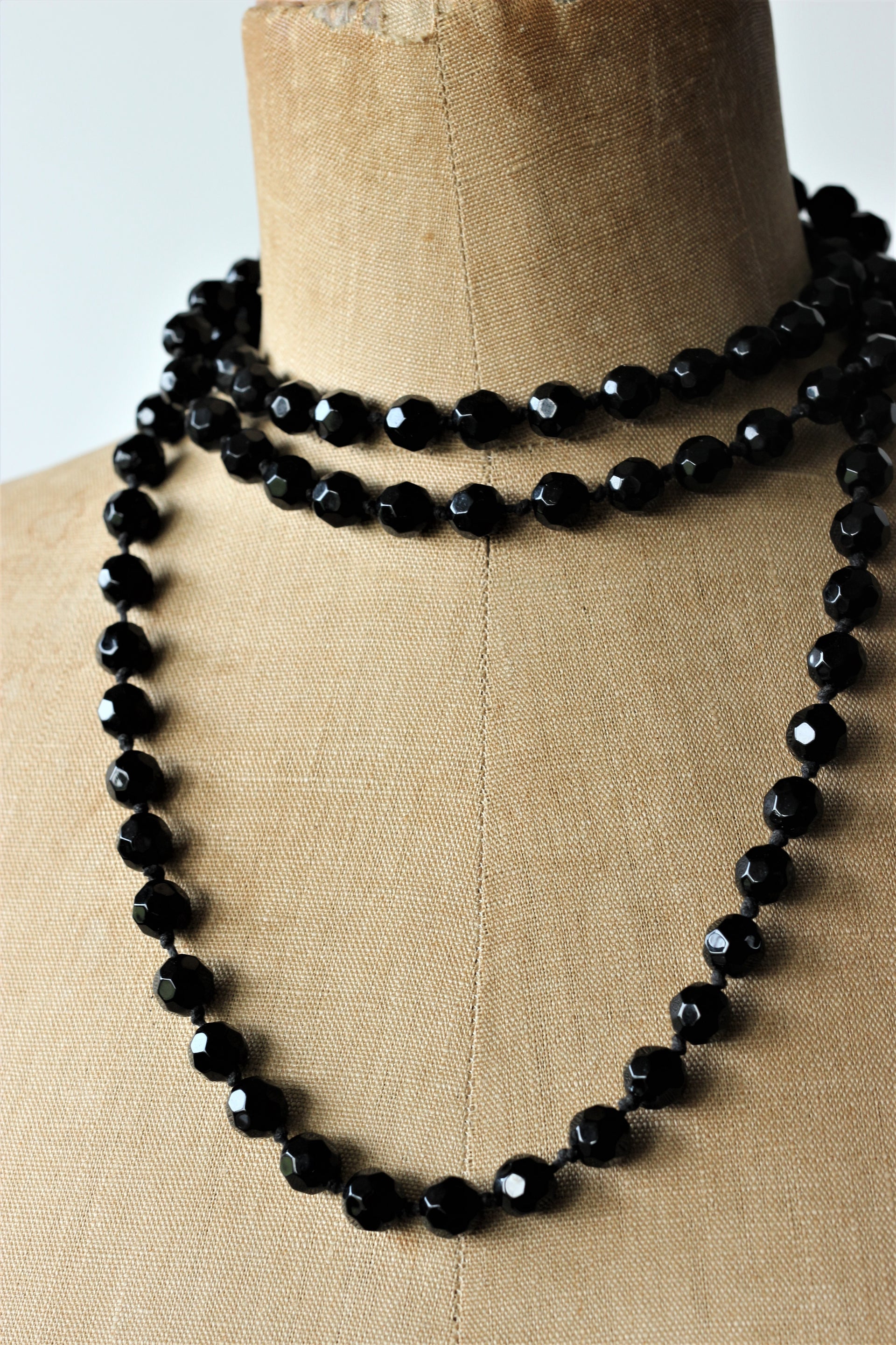 1920s - 1930s Faceted Glass Long Necklace//Jet Beads
