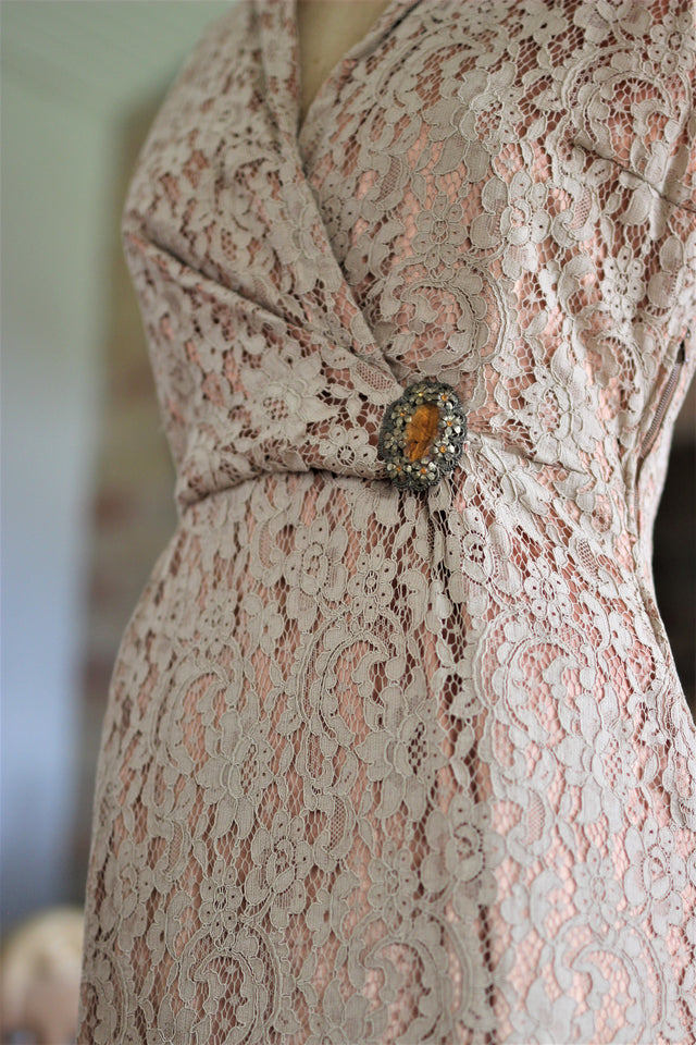 1960's Lace Dress Camel/Peach