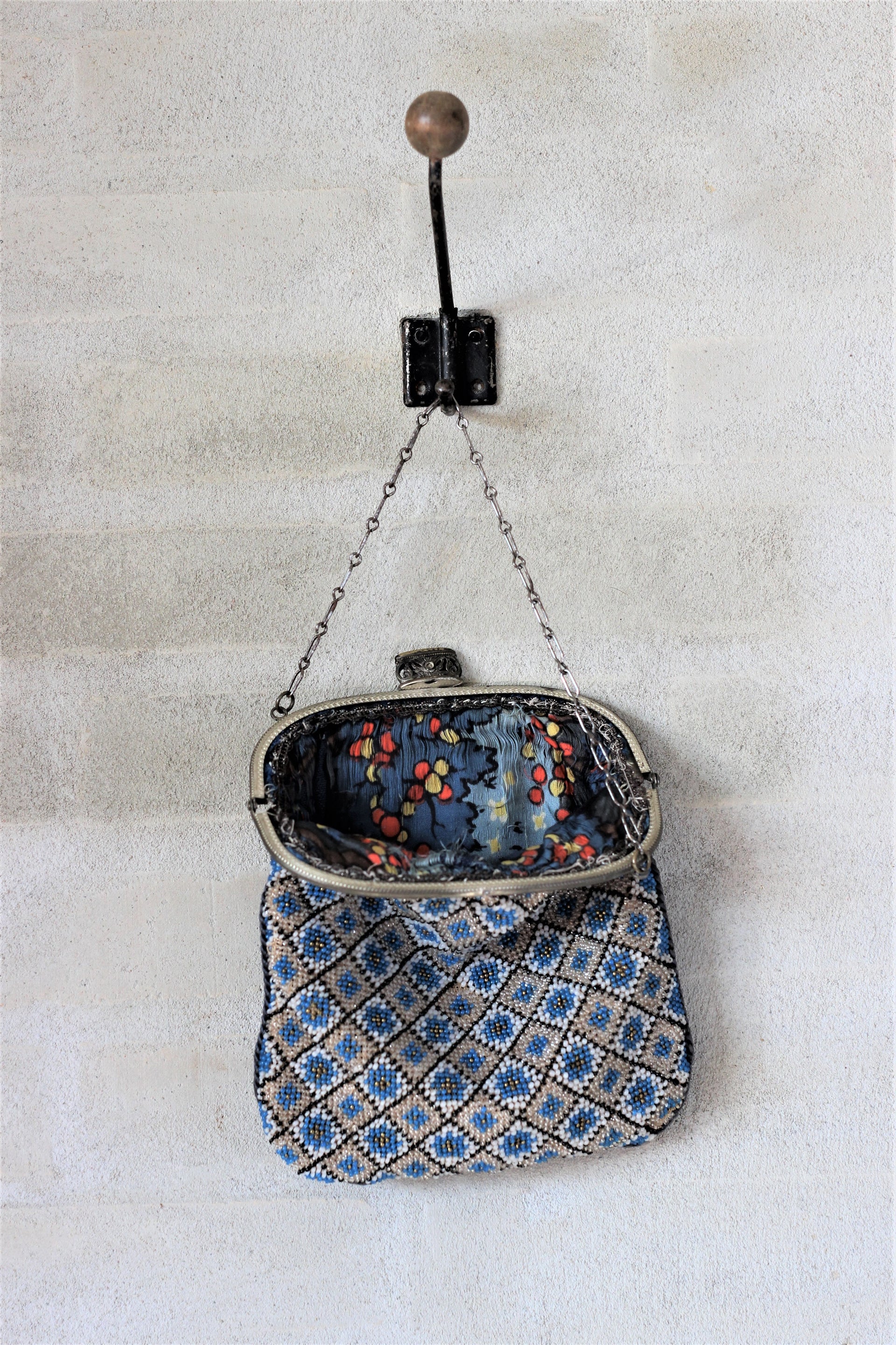 1920s-1930s Vintage Bag With Blue and White Beads