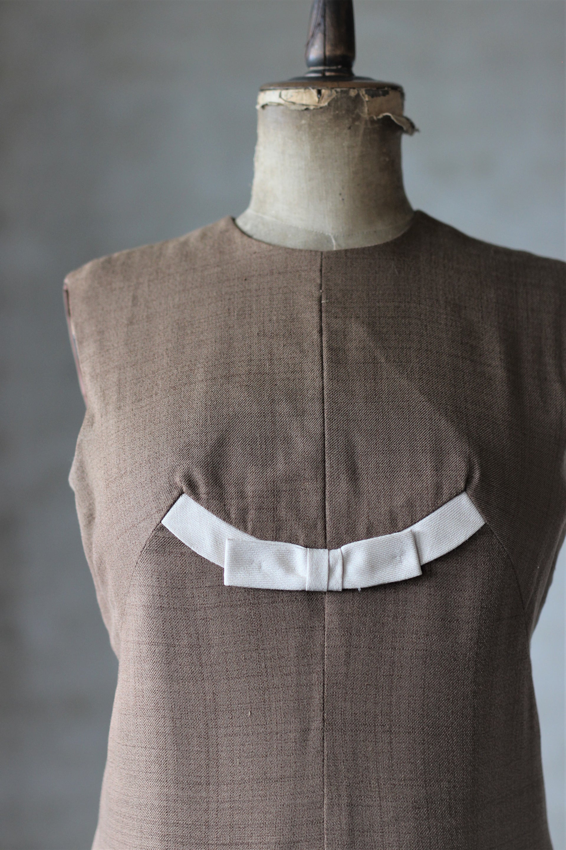 1960s Vintage Brown Mod Dress//Made in Denmark//Size L