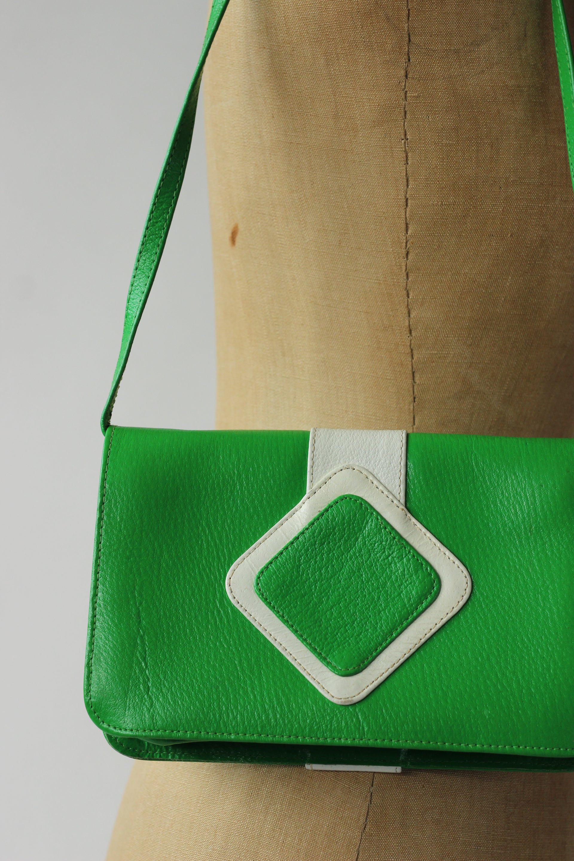 1960s 1970s Apple Green Shoulder Bag