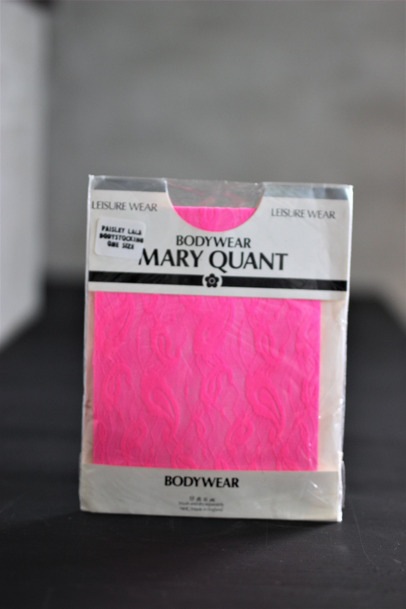 1980s Pink Paisley Lace Bodysuit//Size XS-M