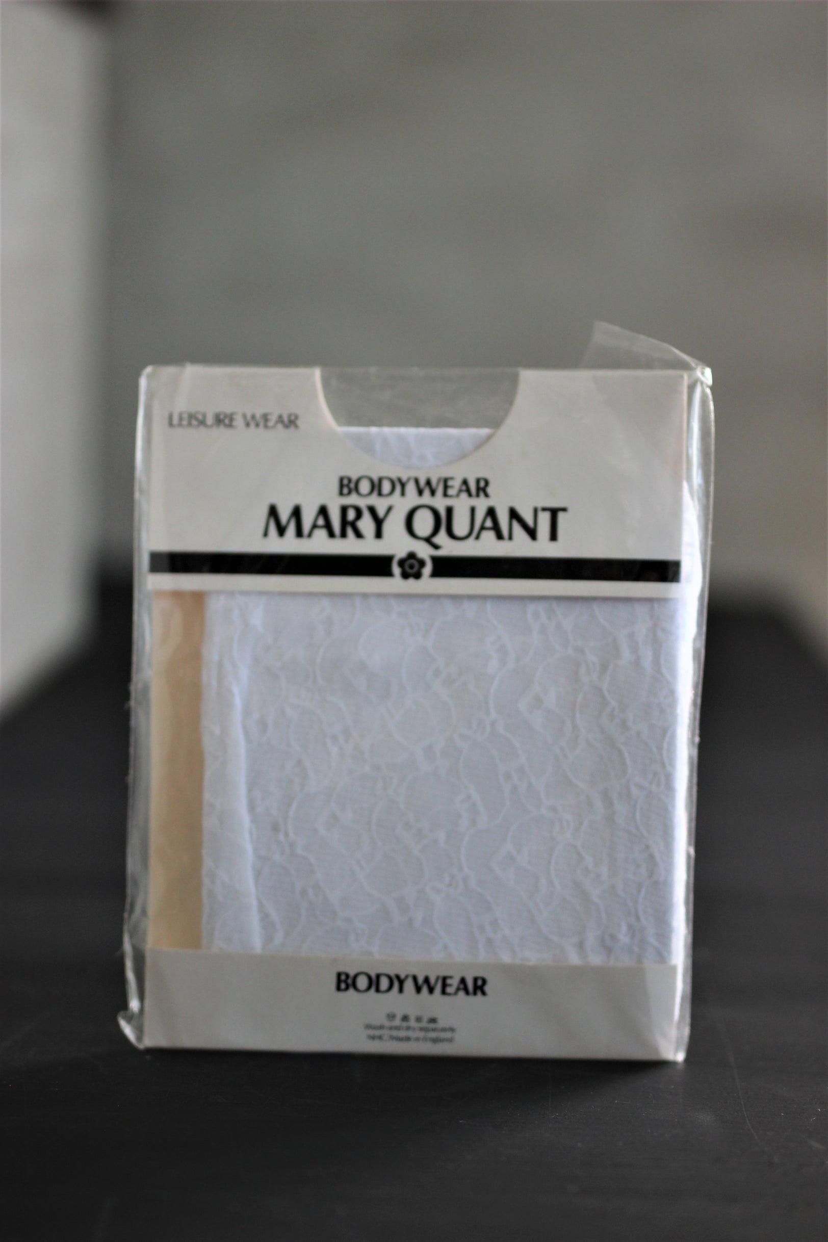 1980s White Lace Bodysuit//Size XS-M