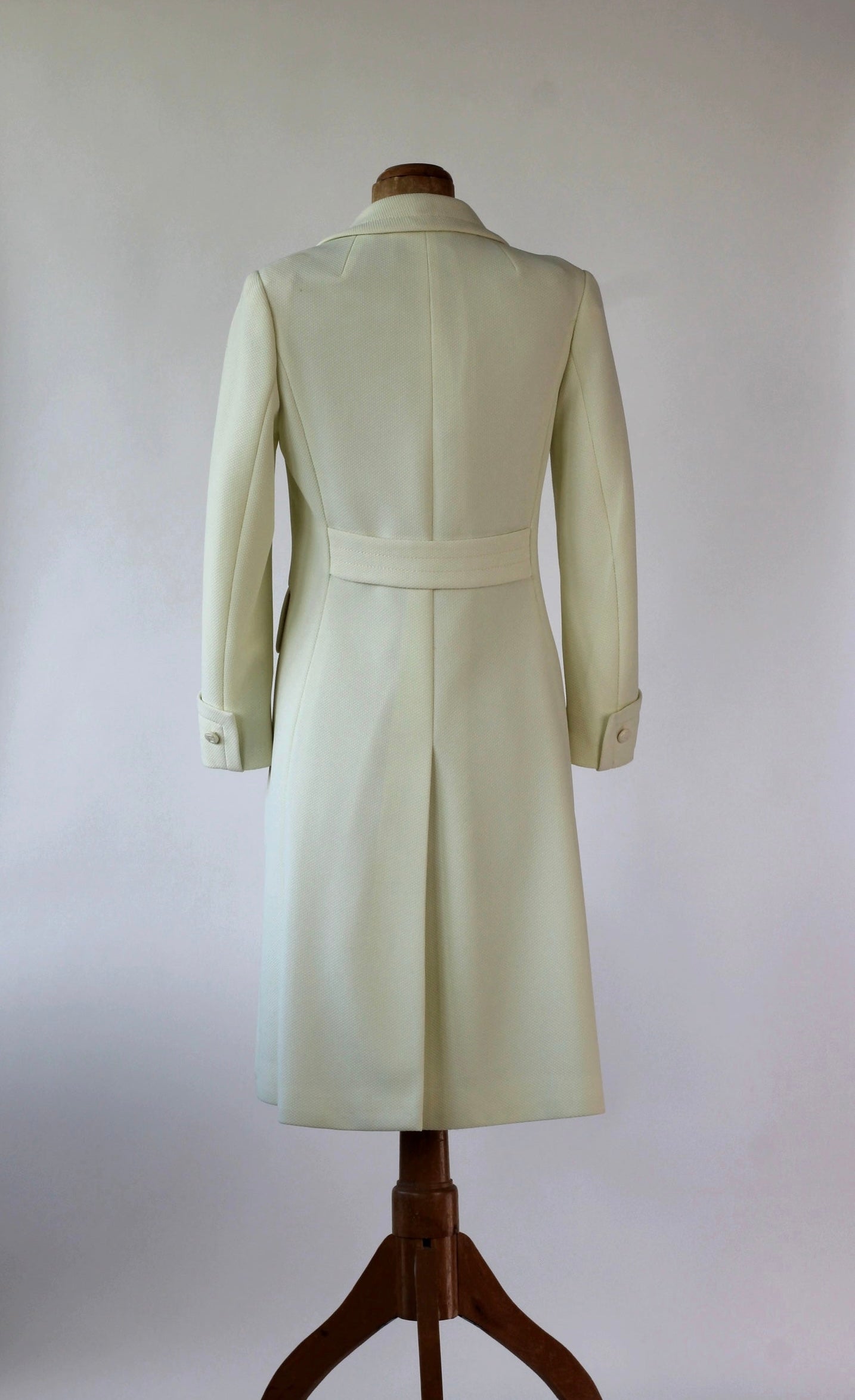 1960s Off White/Creame Mod Coat//Size M